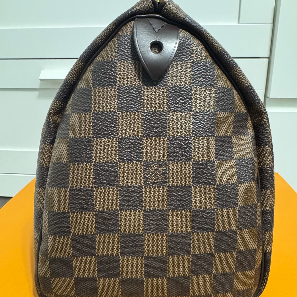 Louis Vuitton Damier Ebene Speedy 30 - Picture 5 of 16